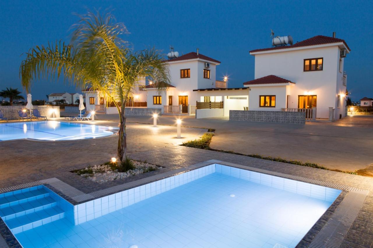 Magdalena Luxury Villas Ajia Napa